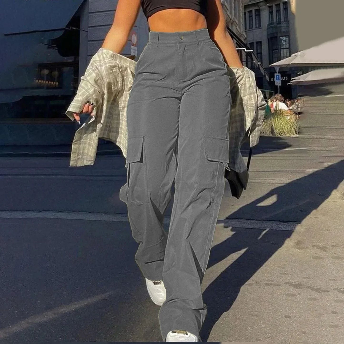 Damen Cargo-Hose mit weitem Bein und großen Seitentaschen
